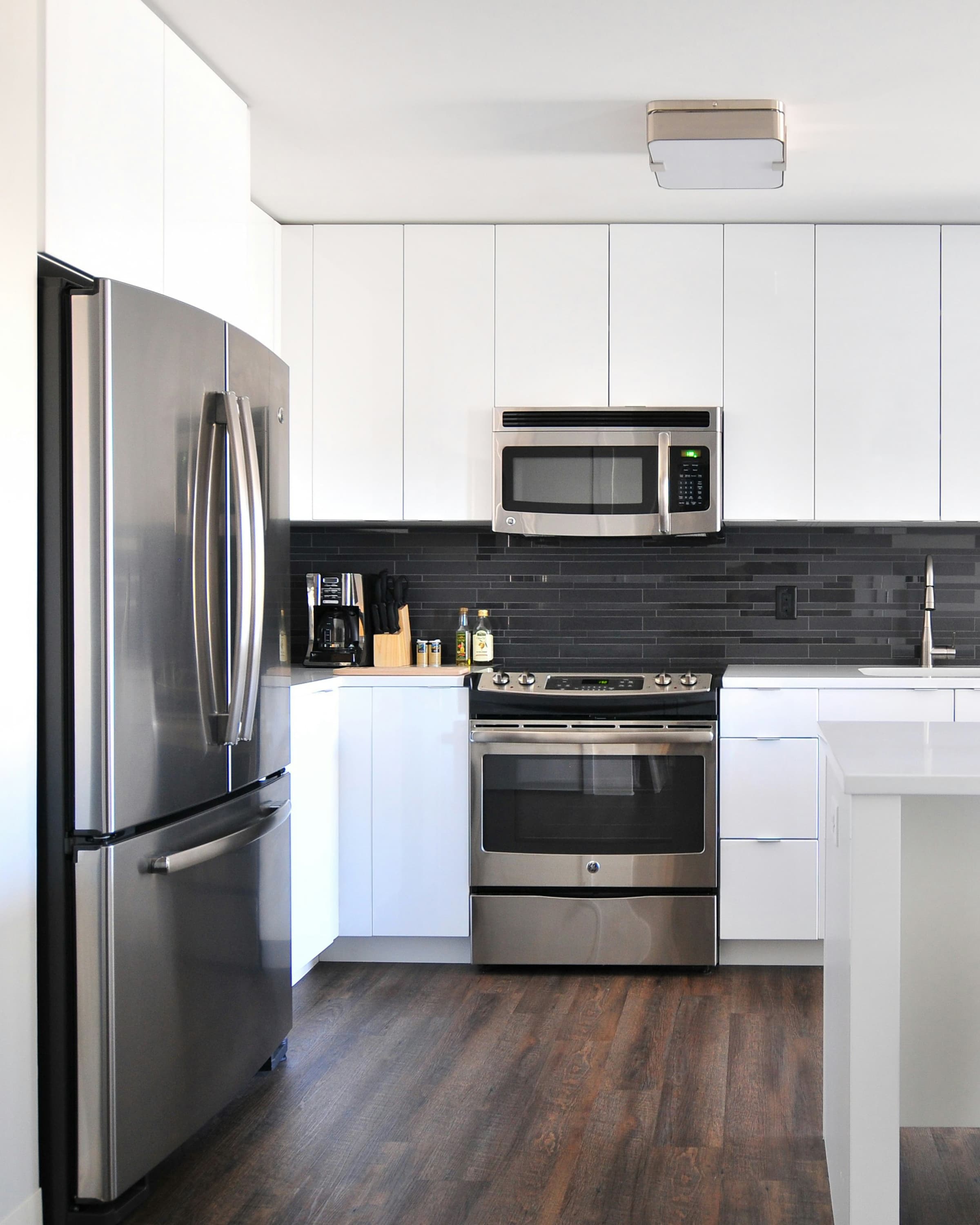 Warm contemporary kitchen presented as part of the buyer experience